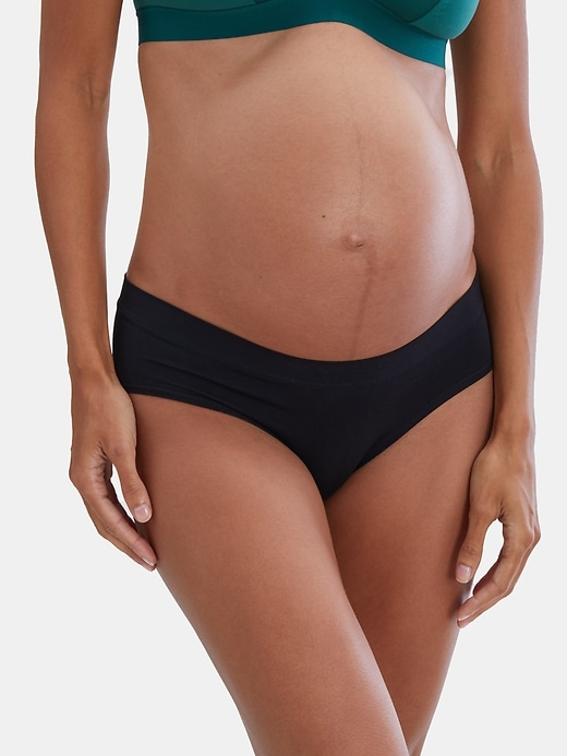 Image number 2 showing, Ingrid and Isabel Maternity Cooling Seamless Underwear 3 Pack