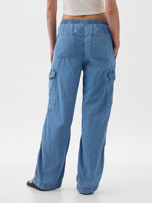 Image number 4 showing, High Rise Cargo Easy Jeans