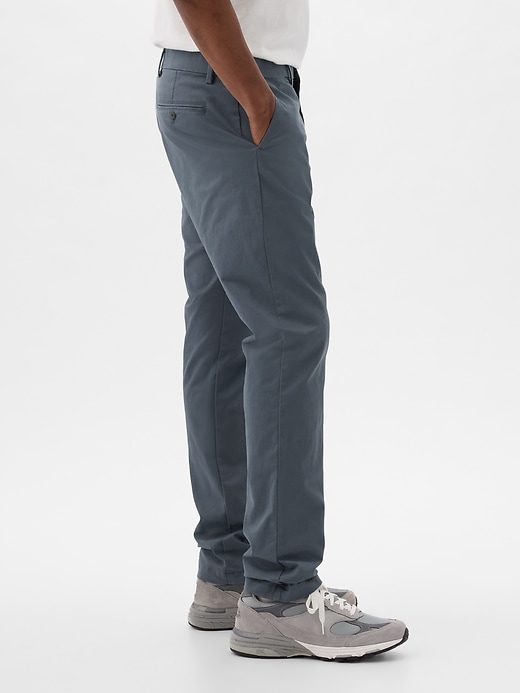 Image number 3 showing, Modern Khakis in Slim Fit with GapFlex