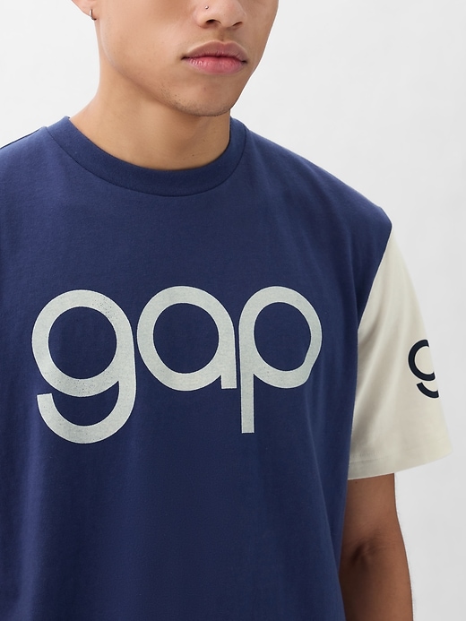 Image number 4 showing, Gap Logo Colorblock T-Shirt