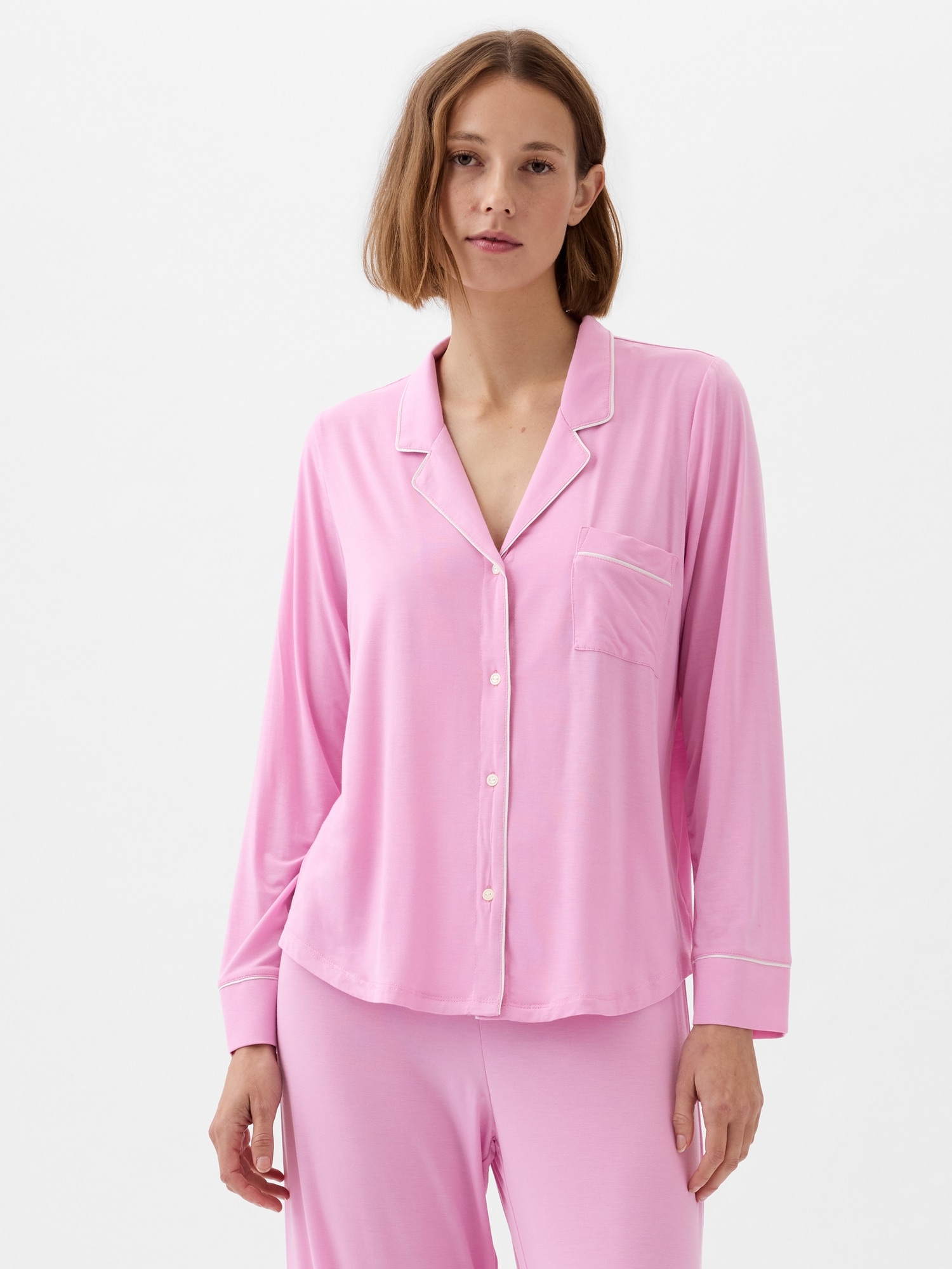 Silk Pajamas vs. Modal Pajamas