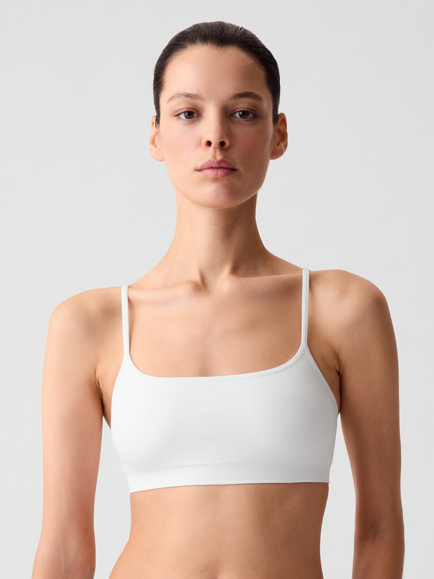 Emprella - Emprella Womens Sports Bra 50% OFF Emprella Sports Bra offer  provides light support with a seam-free construction, knit-in textured  panels, and removable cups for enhanced comfort and shape where you