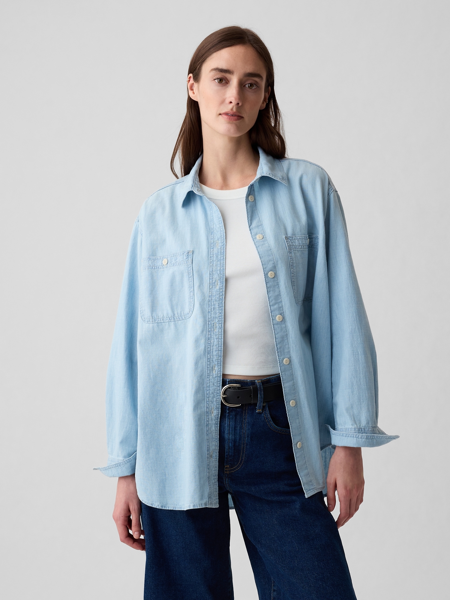 Everything You Need to Know About Denim (and Chambray) Shirts