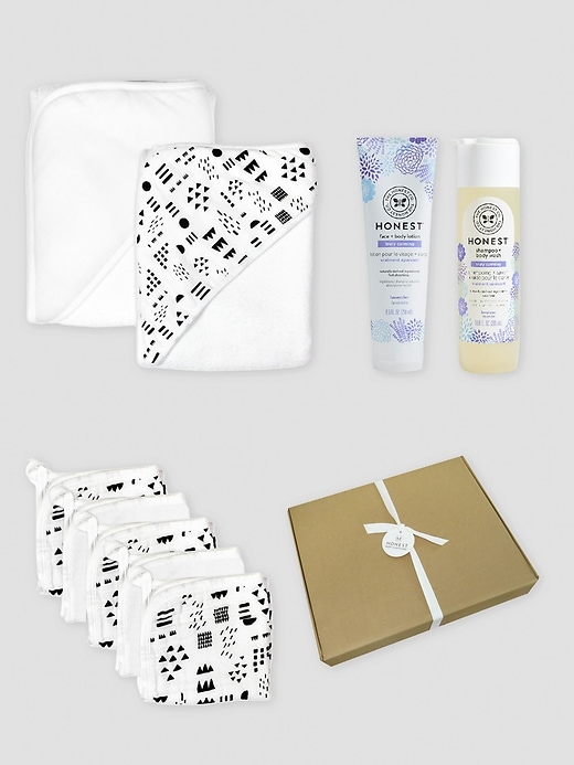 Image number 1 showing, Honest Baby Clothing Bubbles and Cuddles 9 Piece Bath Gift Set