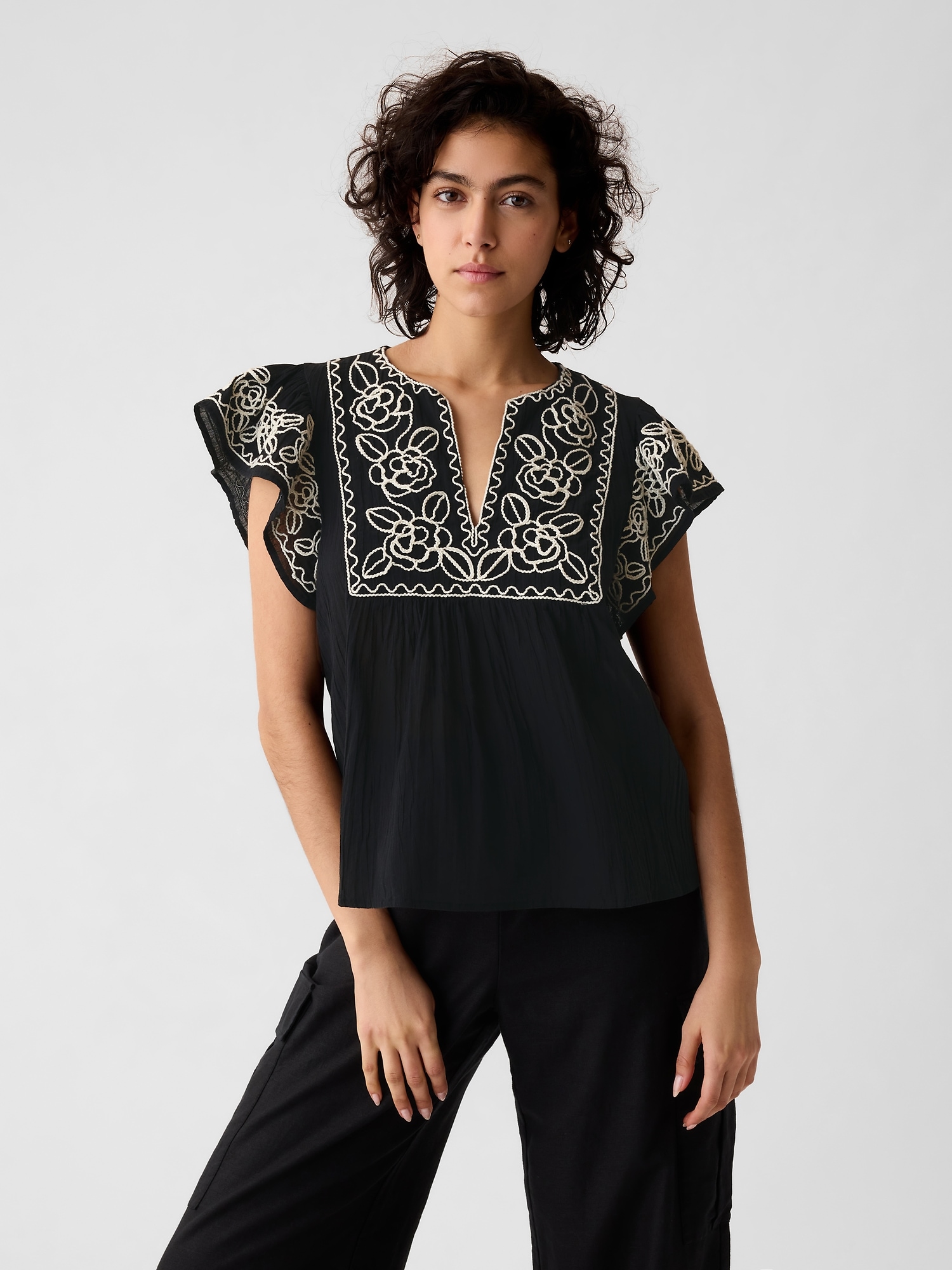 Crinkle Gauze Embroidered Cropped Shirt