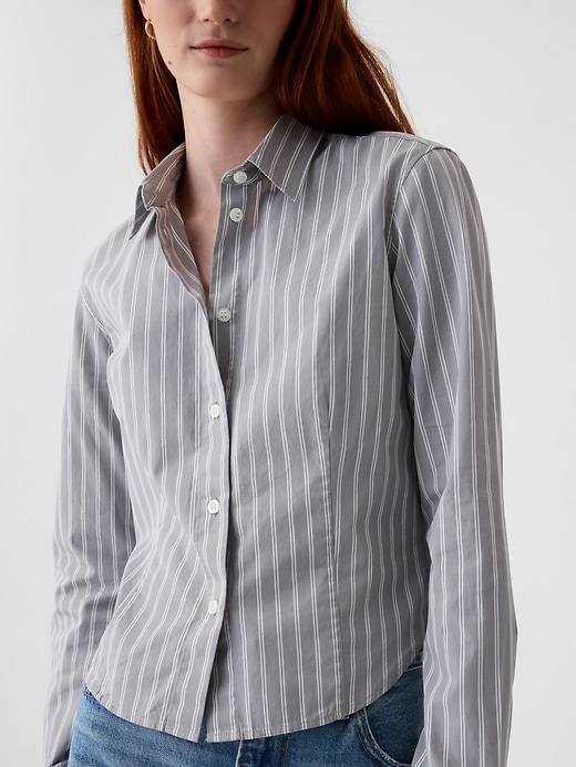 Image number 4 showing, Organic Cotton Fitted Cropped Shirt