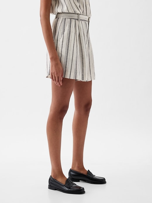 Image number 3 showing, 365 High Rise Linen-Blend Shorts