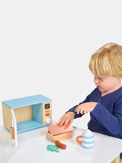 Image number 3 showing, Microwave Toddler Toy