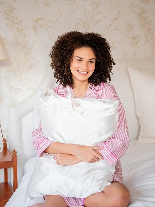 Image number 2 showing, Mersea Satin Sailor Pillowcase