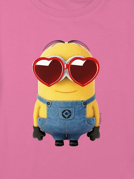 Image number 2 showing, Kids Minions Heart Sunglasses Boxy Crop Tee