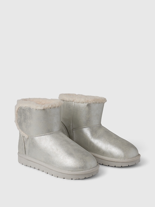 Image number 2 showing, Kids Cozy Boots