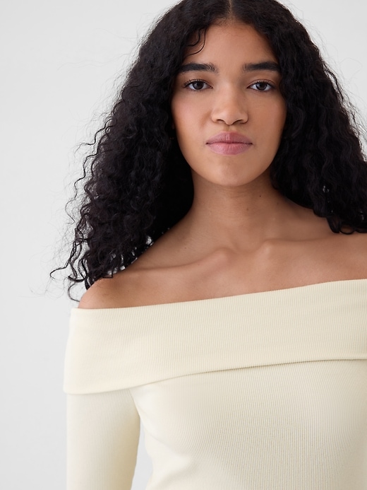 Image number 4 showing, Modern Rib Off-Shoulder Cropped Top