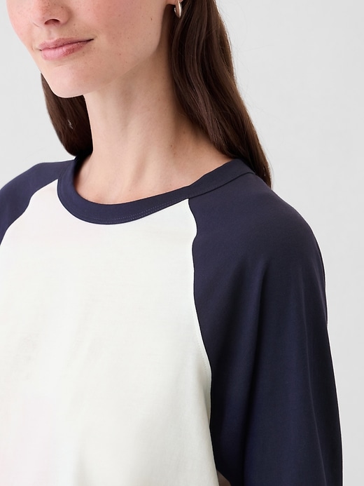 Image number 4 showing, Organic Cotton Vintage Raglan T-Shirt