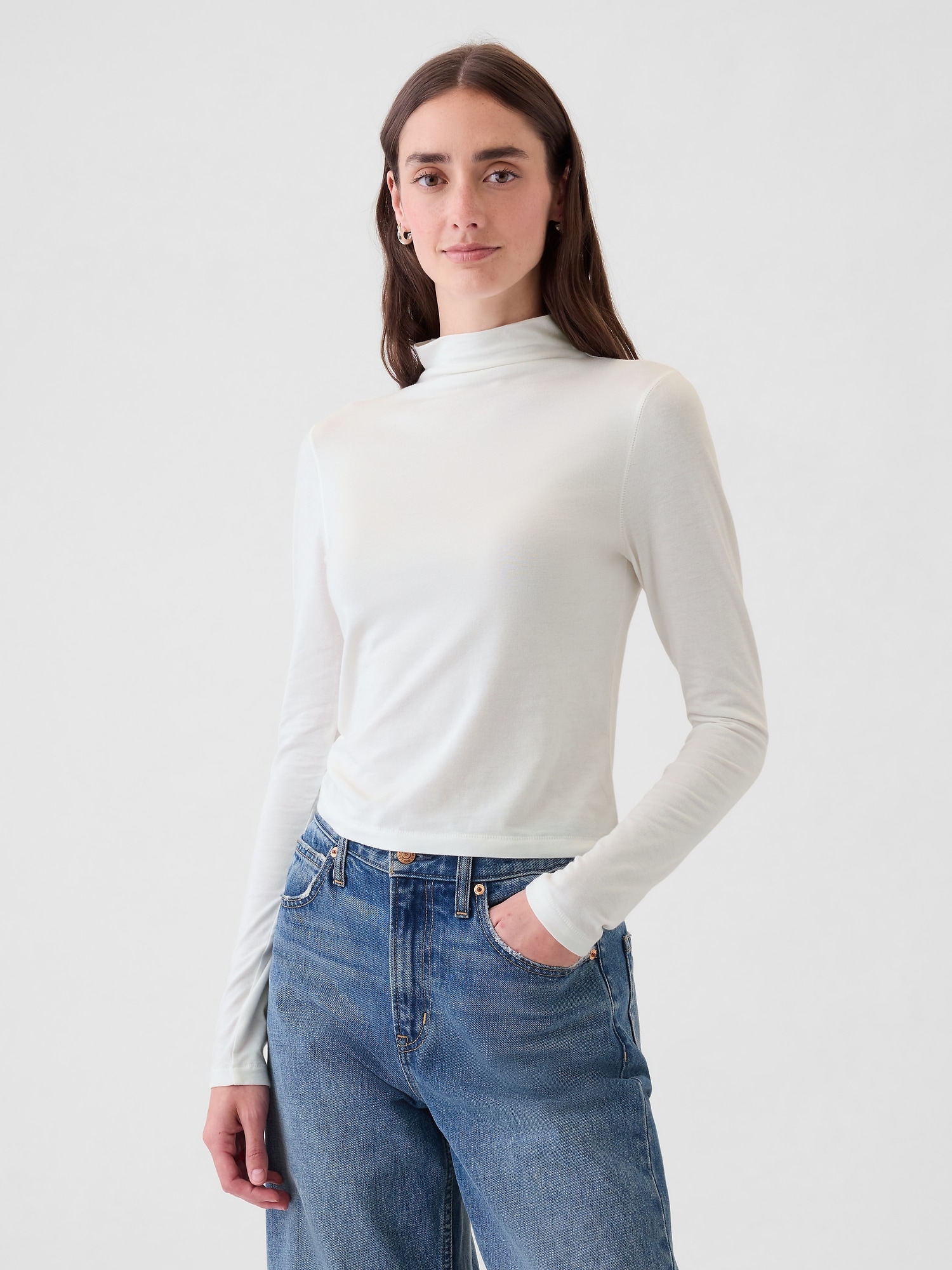 Featherweight Cropped Turtleneck