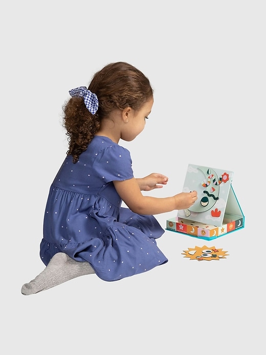 Image number 5 showing, On the Go Making Faces Travel Activity Toy