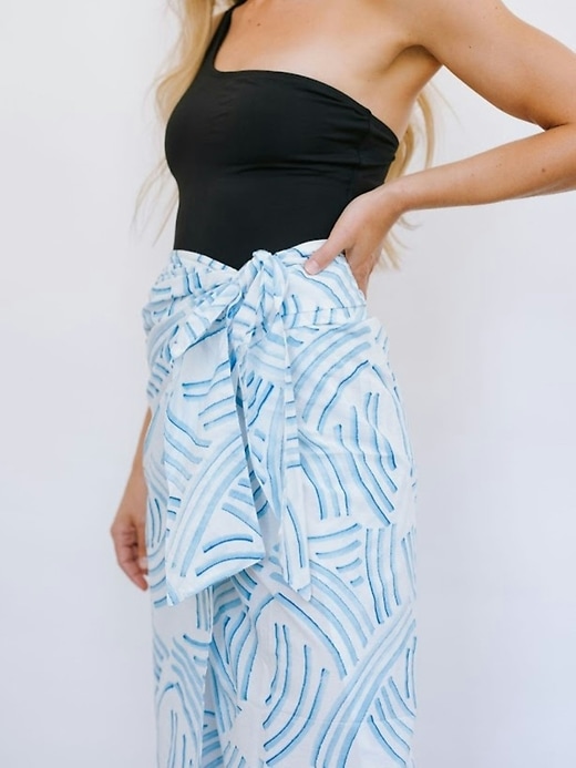 Image number 2 showing, Shark Stripe Sarong