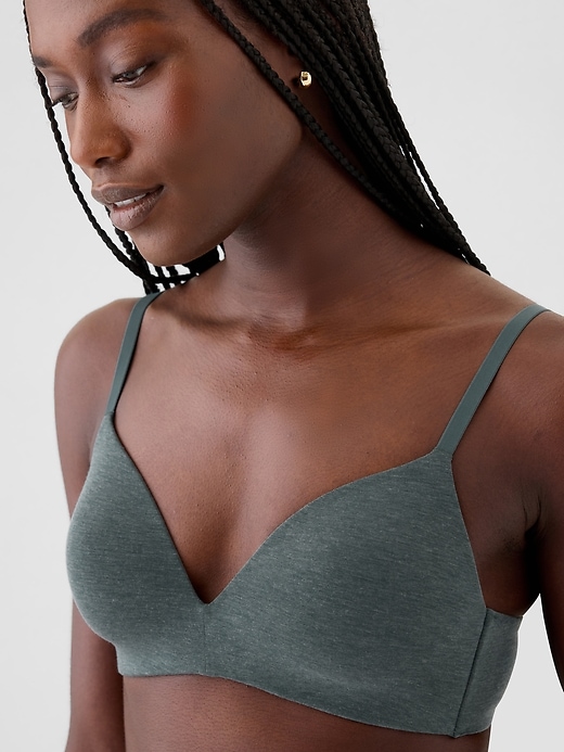 Image number 4 showing, Breathe Wireless Bra