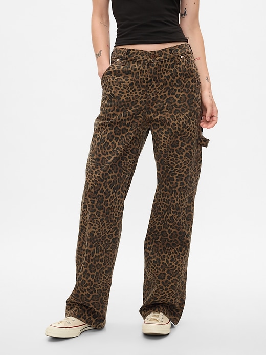 Image number 2 showing, Mid Rise &#39;90s Loose Cheetah Cargo Jeans