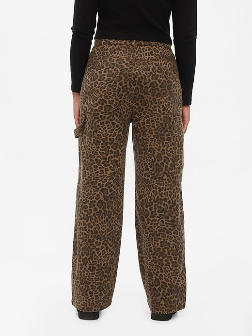 Image number 6 showing, Mid Rise &#39;90s Loose Cheetah Cargo Jeans