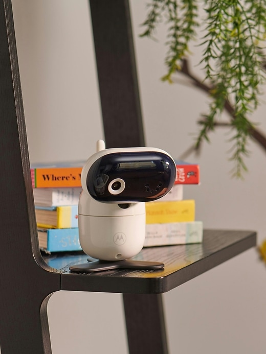 Image number 2 showing, Motorola PIP1510 Connect 5in 1080p Wi-Fi Remote Video Baby Monitor 2 Camera Pack