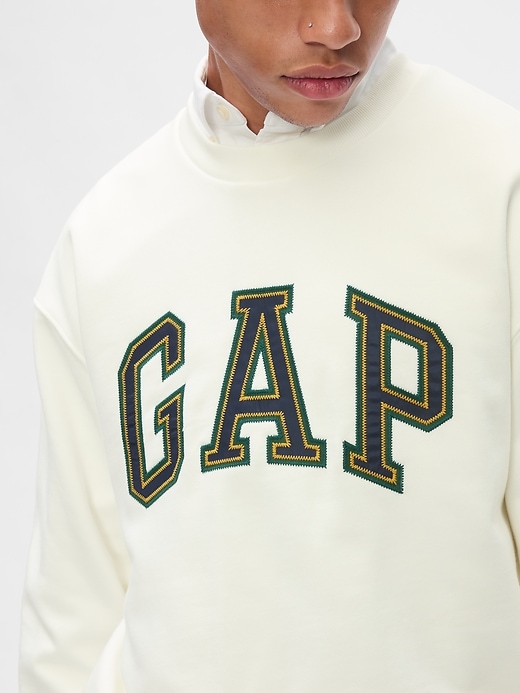 Image number 4 showing, Gap Logo Sweatshirt