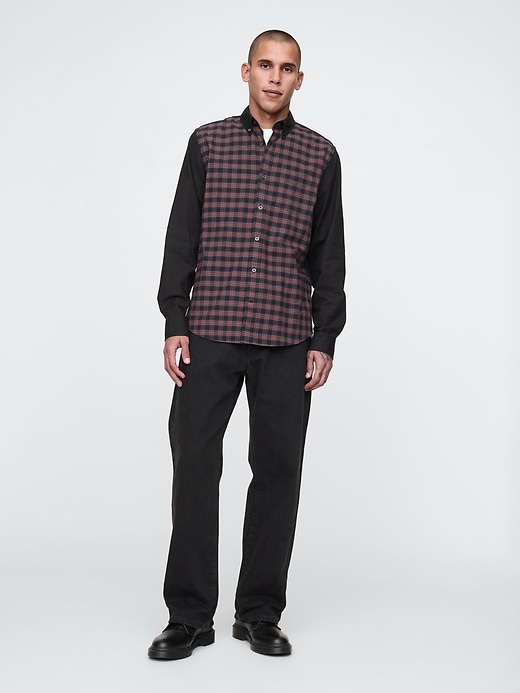 Image number 3 showing, Classic Oxford Shirt in Standard Fit