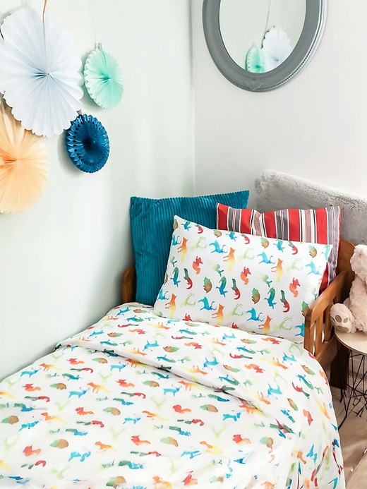 Image number 2 showing, The Gilded Bird Colourful Animals Organic Cotton Toddler Duvet Cover and Pillow Case Set