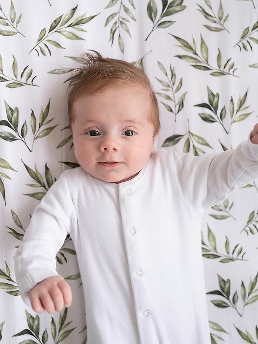 Image number 7 showing, The Gilded Bird Pretty Stems Fitted Crib Sheet