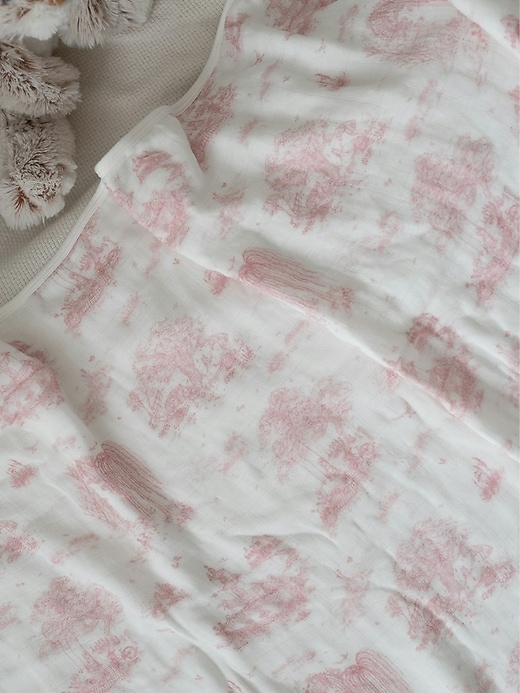 Image number 4 showing, The Gilded Bird Spring Toile Bamboo Baby Blanket