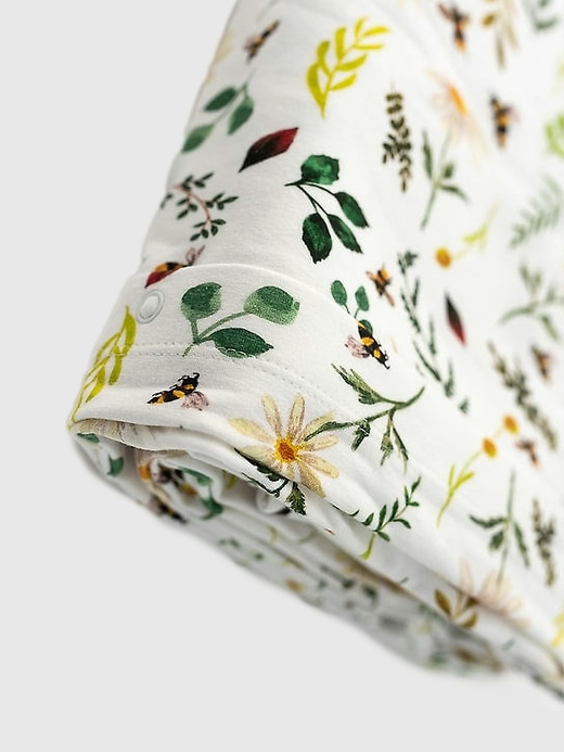 Image number 5 showing, The Gilded Bird Wild Bee White Organic Cotton Toddler Duvet Cover and Pillow Case Set