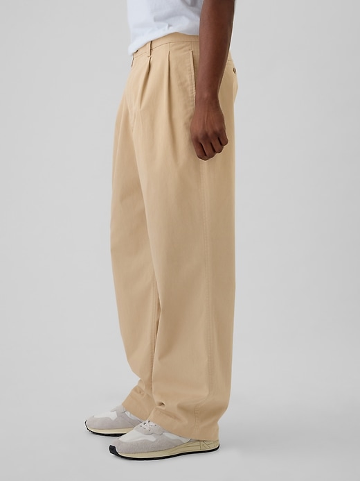 Image number 3 showing, Modern Pleated Khakis in Baggy Fit