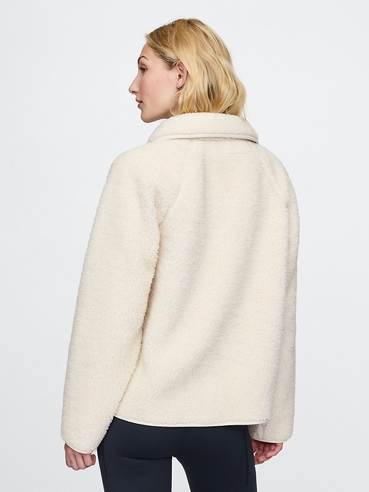 Image number 2 showing, GapFit Oversized Sherpa Raglan Jacket