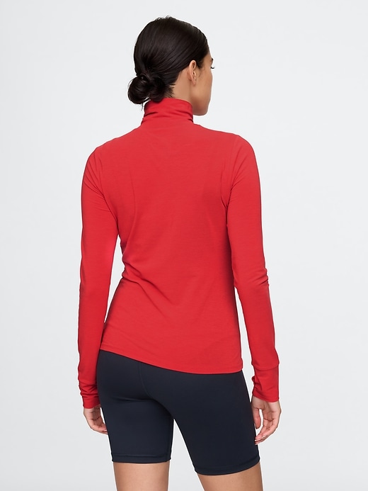 Image number 2 showing, GapFit Breathe Turtleneck