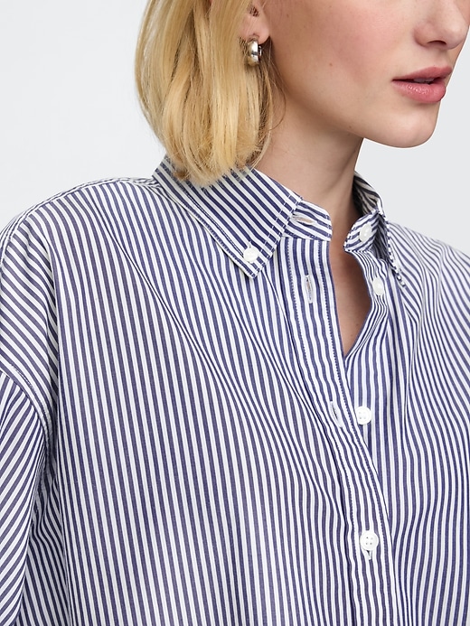 Image number 3 showing, Organic Cotton Poplin Cropped Big Shirt