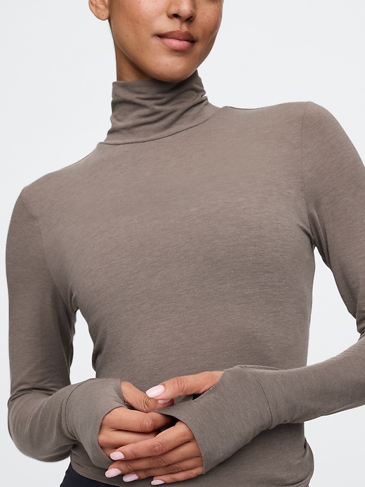 Image number 3 showing, GapFit Breathe Turtleneck