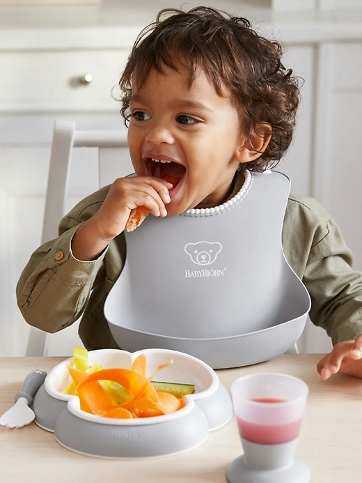 Image number 9 showing, BabyBjorn Baby Bib 2-pack