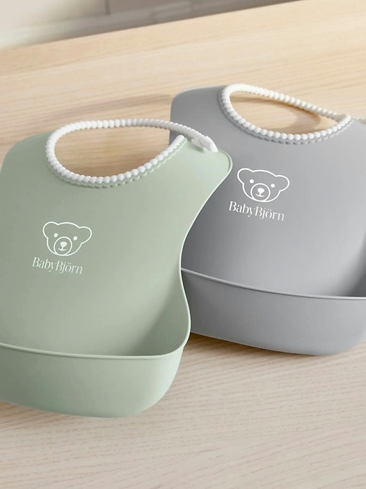 Image number 2 showing, BabyBjorn Baby Bib 2-pack