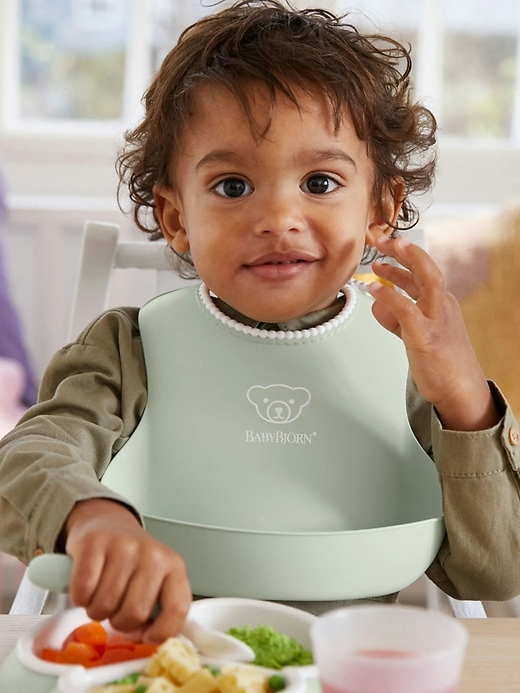 Image number 5 showing, BabyBjorn Baby Bib 2-pack