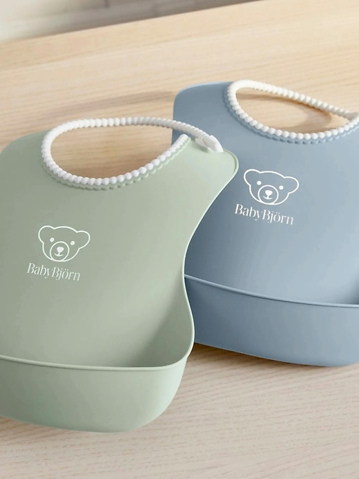 Image number 2 showing, BabyBjorn Baby Bib 2-pack