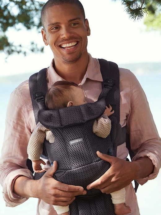 Image number 3 showing, BabyBjorn Baby 3D Mesh Free Carrier