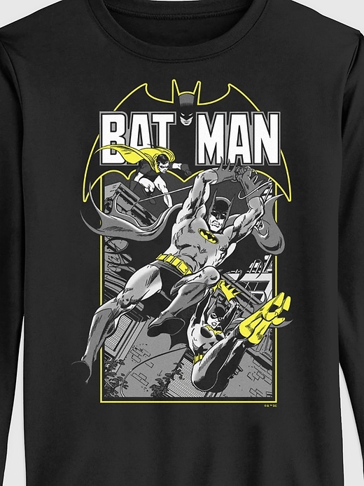 Image number 2 showing, Toddler DC Comics Batman Graphic Long Sleeve T-Shirt