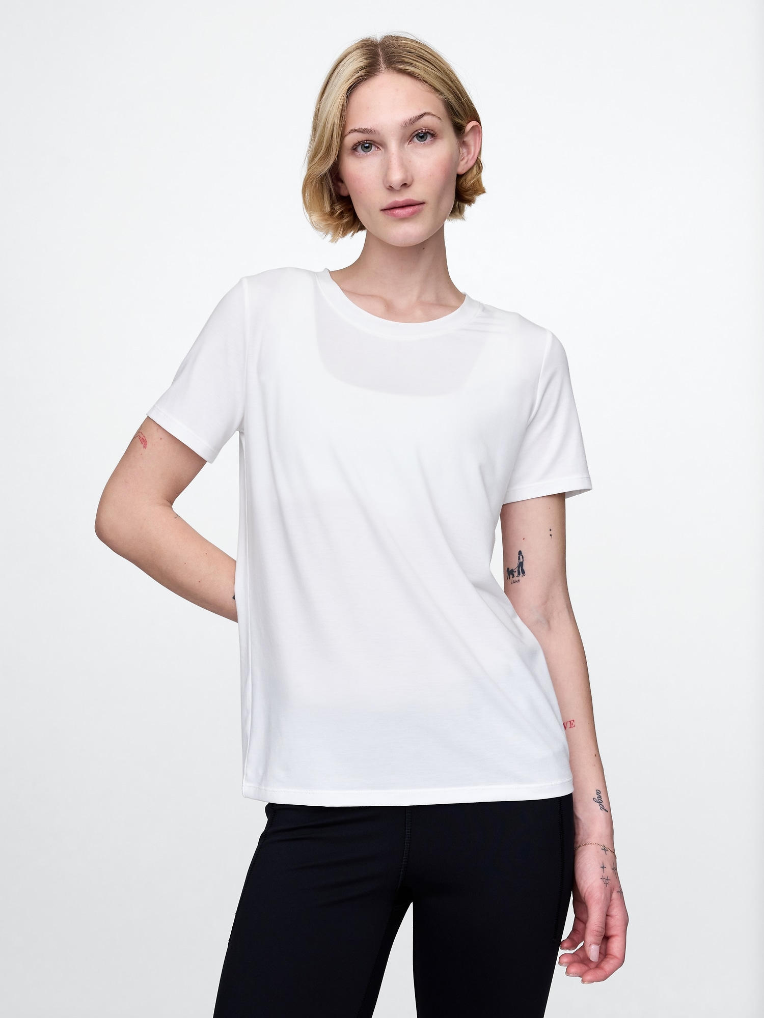 GapFit Breathe T-Shirt