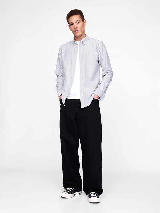 Image number 2 showing, Classic Oxford Shirt in Standard Fit