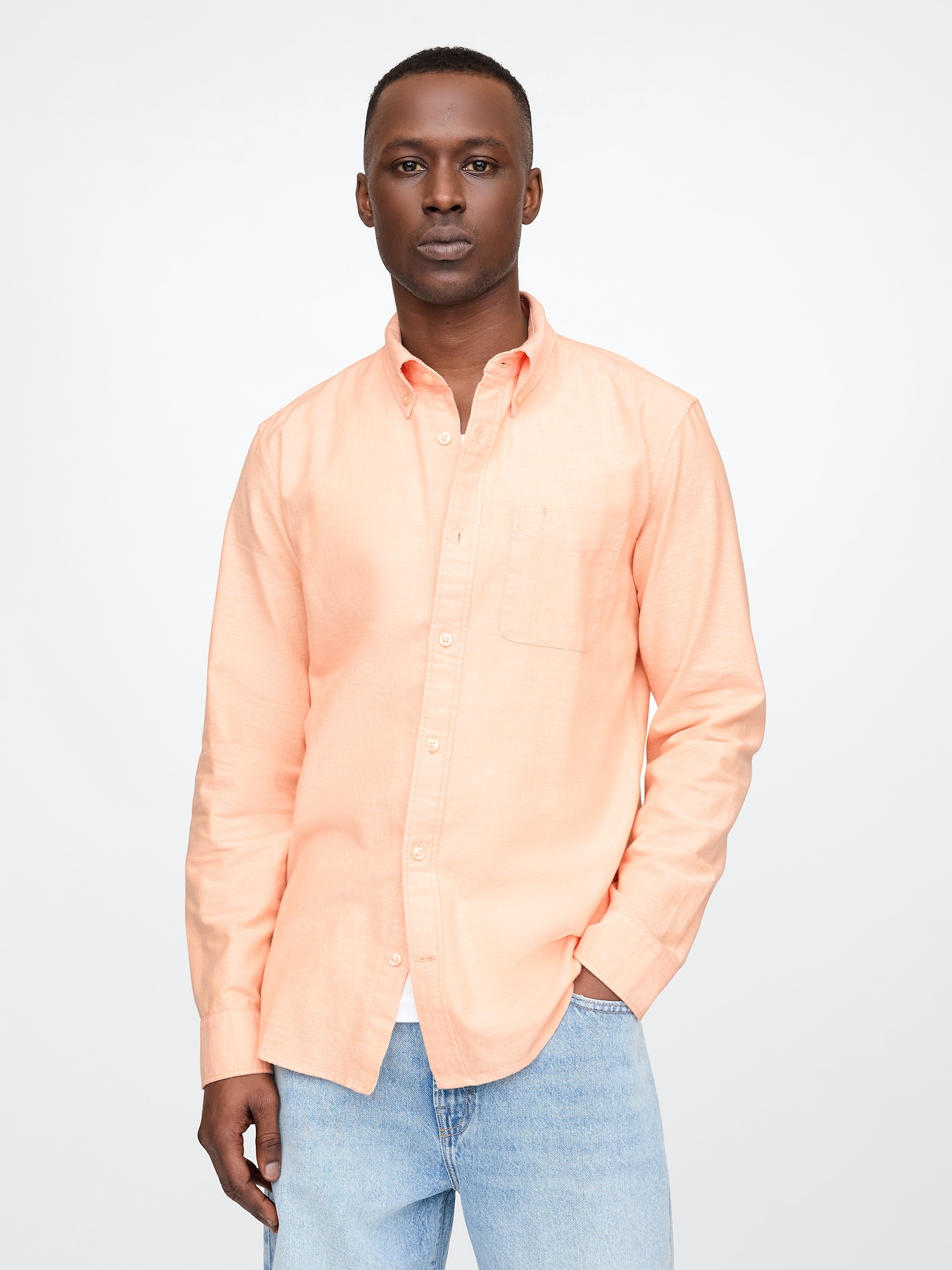 Classic Oxford Shirt in Standard Fit