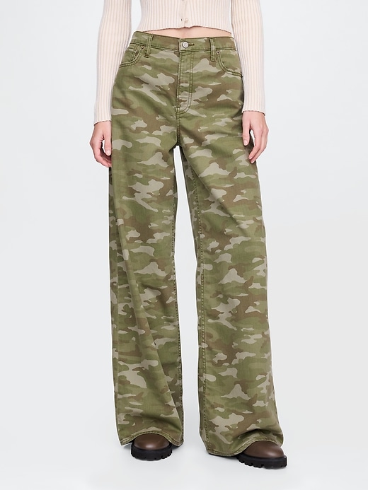 Image number 2 showing, Mid Rise Camo Baggy Jeans