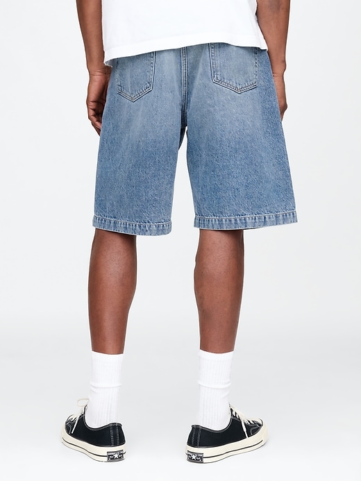 Image number 4 showing, '90s Loose Denim Shorts