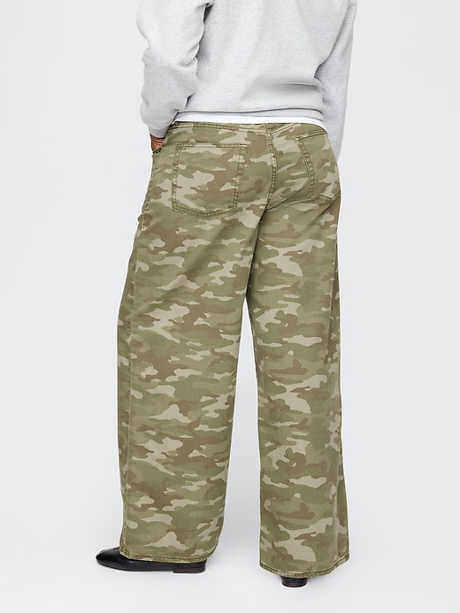 Image number 7 showing, Mid Rise Camo Baggy Jeans