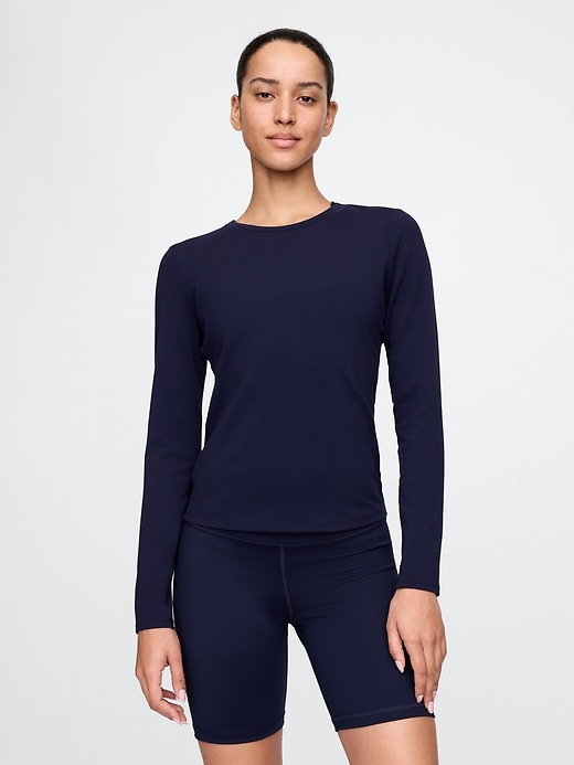 Image number 1 showing, GapFit Lightweight Performance T-Shirt