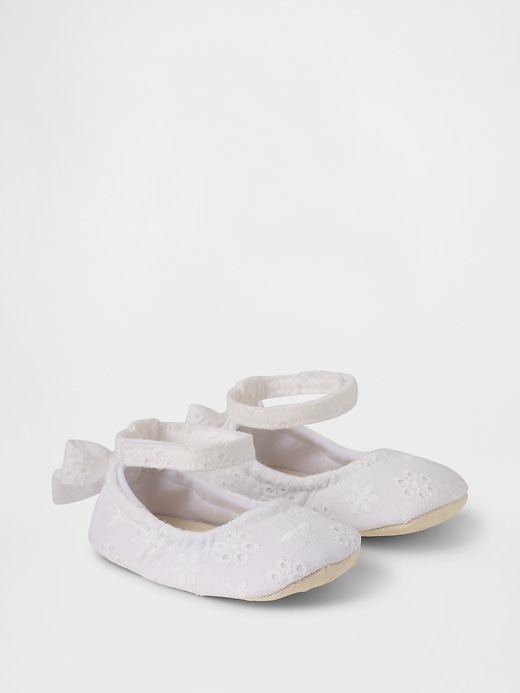 Image number 2 showing, Baby Eyelet Bow Shoes