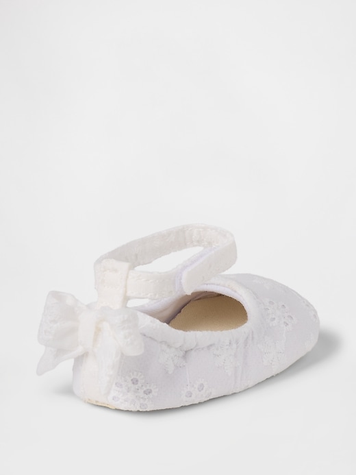 Image number 4 showing, Baby Eyelet Bow Shoes